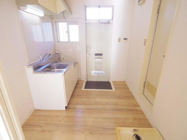  近鉄天理線/天理駅 バス9分三昧田下車:停歩4分 2階 築34年