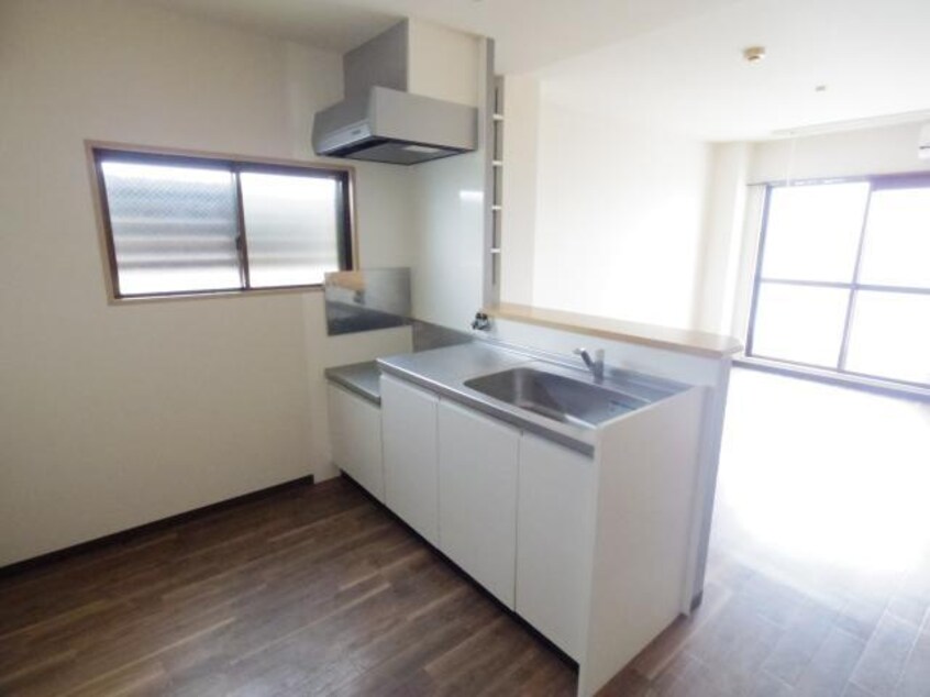  桜井線<万葉まほろば線>/櫟本駅 徒歩6分 3階 築36年