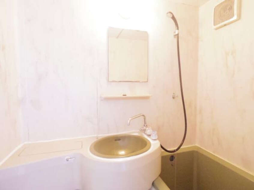  近鉄天理線/天理駅 バス10分豊井下車:停歩2分 2階 築43年