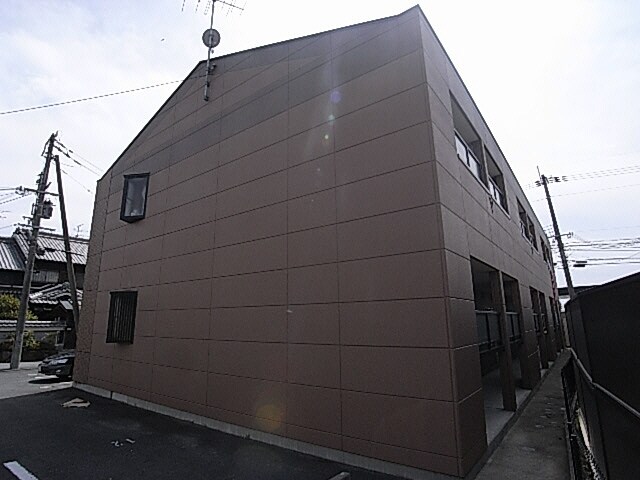  桜井線<万葉まほろば線>/天理駅 バス10分国道櫟本下車:停歩2分 1階 築20年
