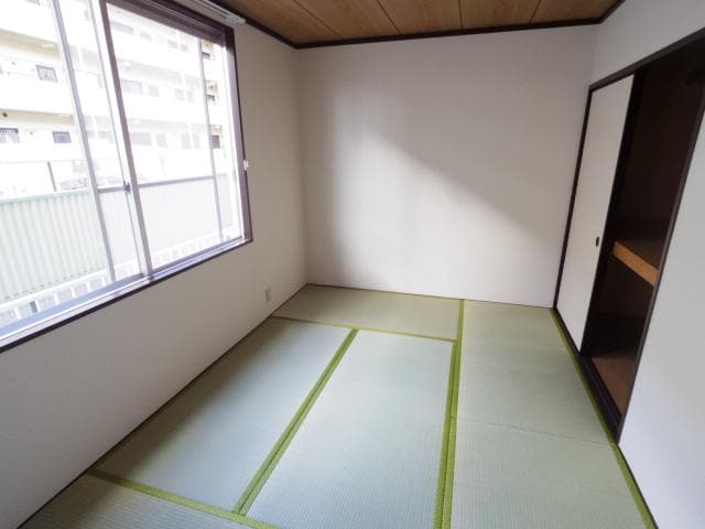  近鉄天理線/天理駅 バス6分勾田下車:停歩2分 1階 築34年