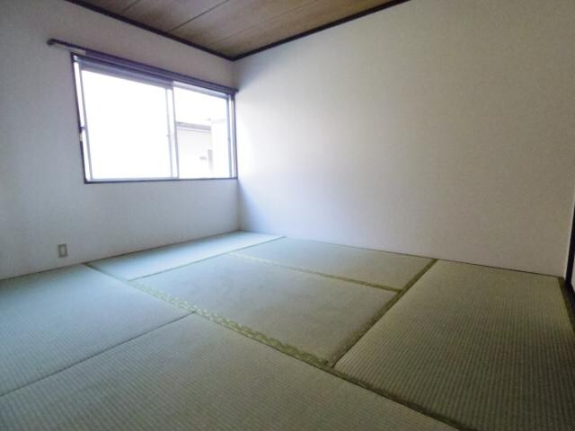  近鉄天理線/天理駅 バス10分乙木口下車:停歩3分 1階 築40年