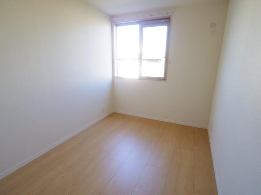  近鉄橿原線/石見駅 徒歩3分 1階 築9年