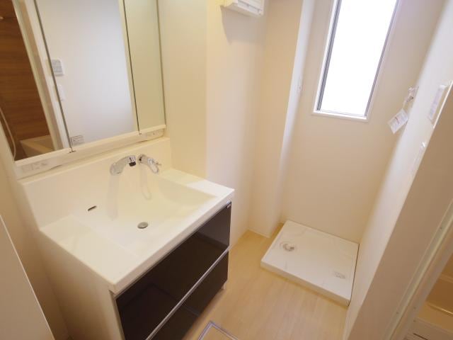  近鉄天理線/天理駅 バス10分勾田下車:停歩10分 1階 築8年