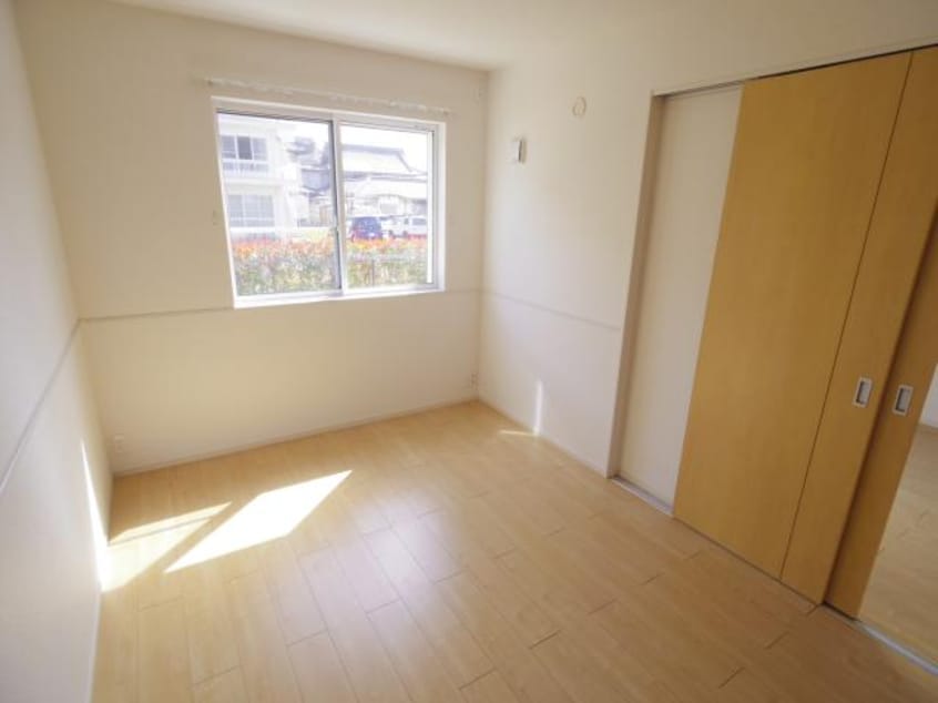  近鉄天理線/天理駅 徒歩5分 1階 築4年