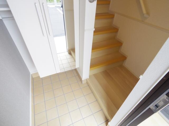  近鉄天理線/天理駅 徒歩16分 2階 築2年