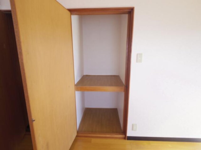  桜井線<万葉まほろば線>/長柄駅 徒歩10分 1-2階 築44年