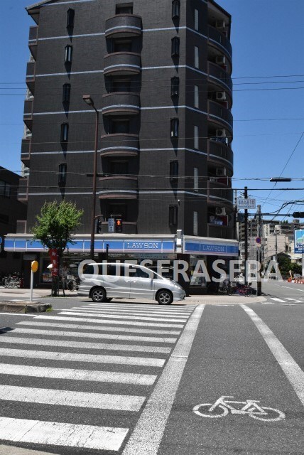 ローソン友渕町２丁目店(コンビニ)まで15m※ローソン友渕町２丁目店 クレセント都島