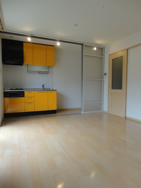  シャーメゾン城東