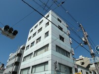 マノールビル／