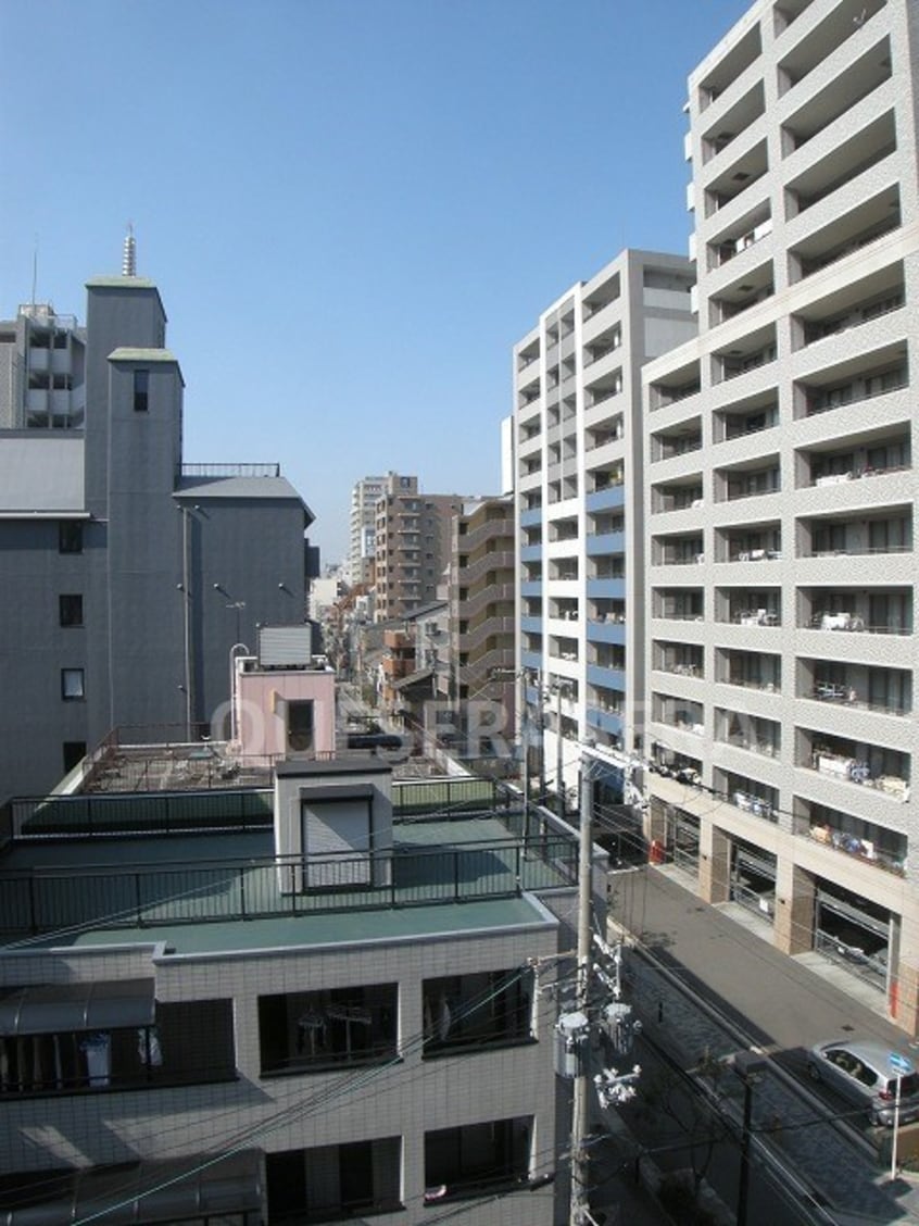  イーストクレセント