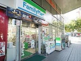 ファミリーマート京阪京橋店