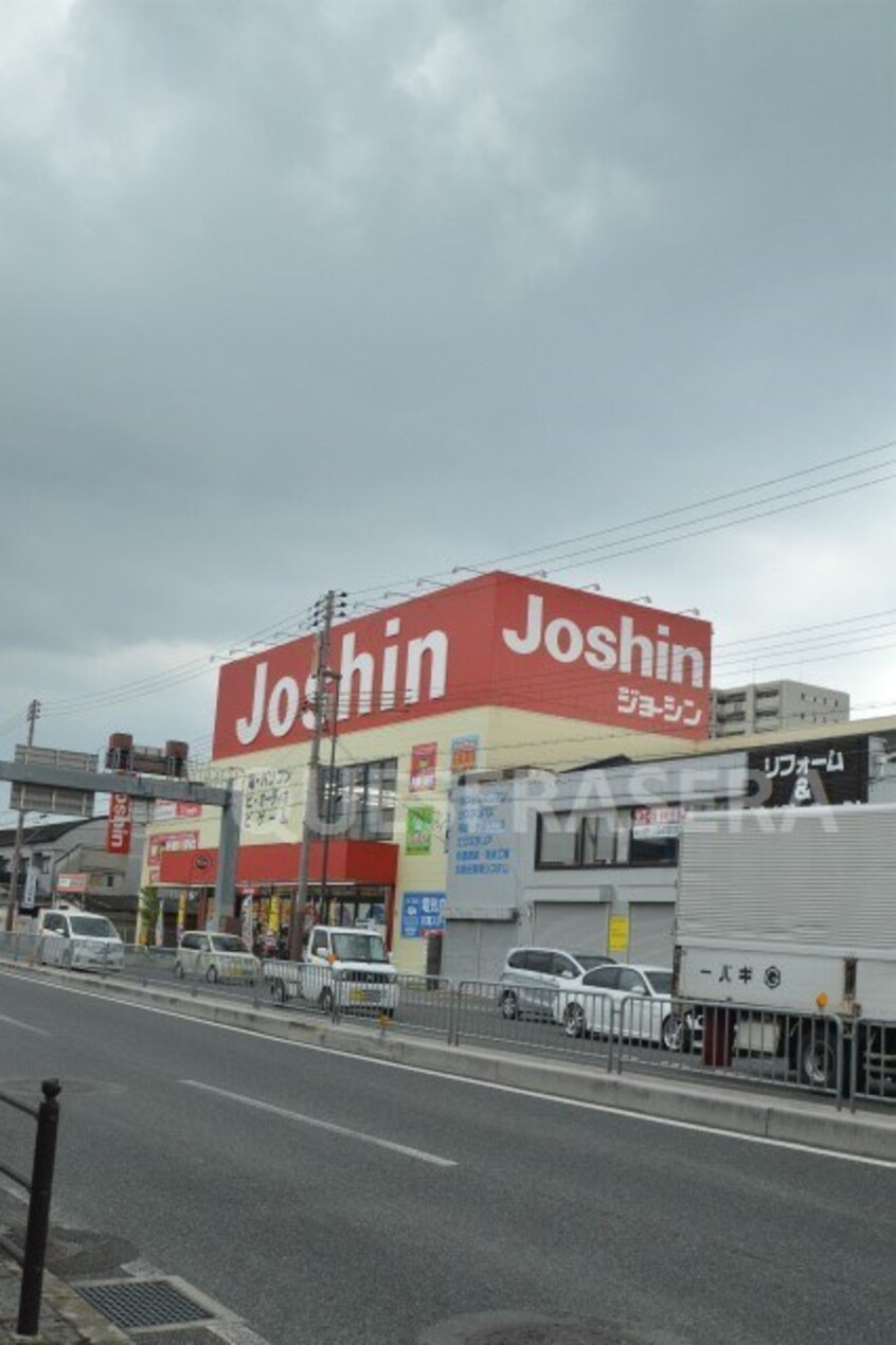 ジョーシン鶴見店(電気量販店/ホームセンター)まで713m※ジョーシン鶴見店 アクエルド緑地公園