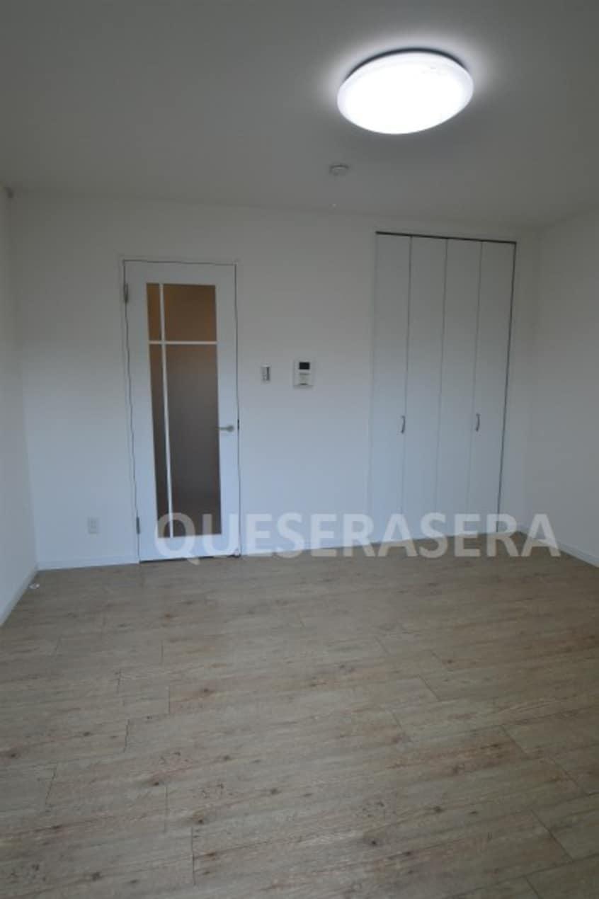  ロイヤルハイツ今市