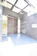  大阪メトロ御堂筋線/中津駅 徒歩3分 8階 築17年