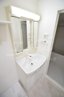  大阪メトロ御堂筋線/梅田駅 徒歩7分 3階 築9年