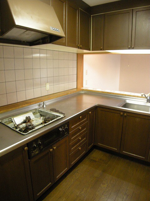  ロイヤルコート生江