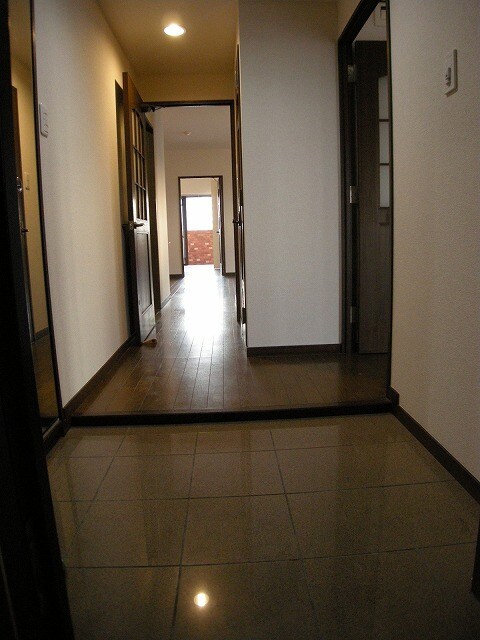  ロイヤルコート生江