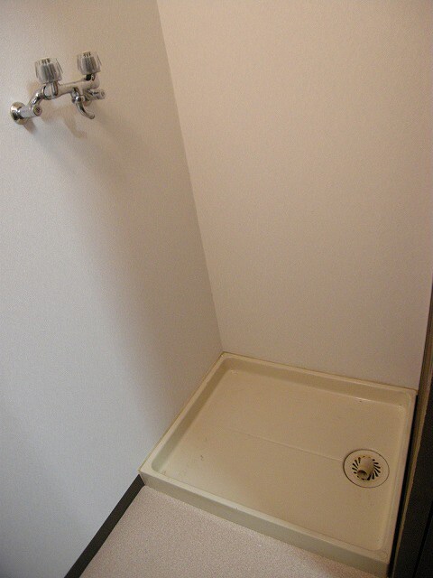  ロイヤルコート生江