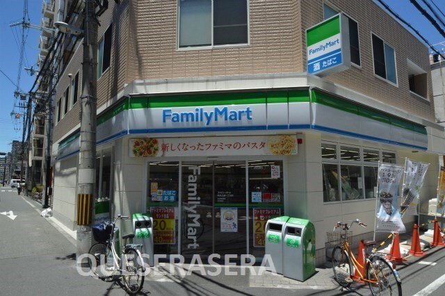 ファミリーマート西宮原二丁目店(コンビニ)まで142m※ファミリーマート西宮原二丁目店 ヴィラフェニックス