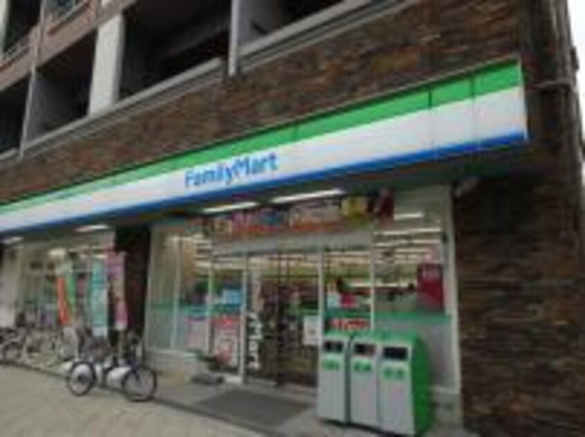 ファミリーマート豊崎二丁目店(コンビニ)まで468m※ファミリーマート豊崎二丁目店 大阪メトロ谷町線/中崎町駅 徒歩5分 3階 築15年