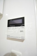  W.O.B.KYOBASHI
