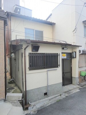 旭区大宮２丁目貸家