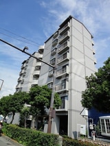 シャルマン鶴見