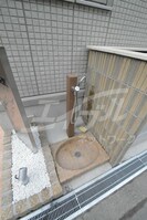 アドラの外観