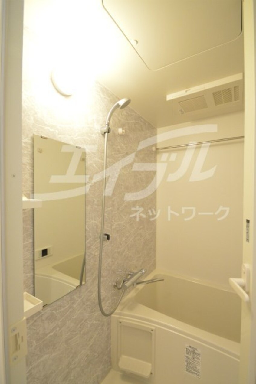  スプランディッド放出