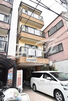 シャルル中宮の外観