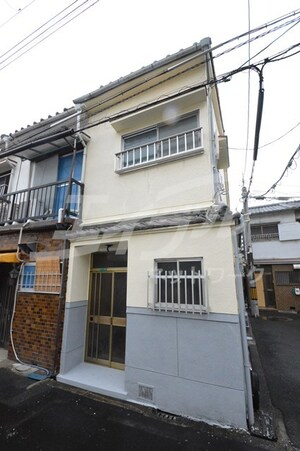 大東町三丁目貸家