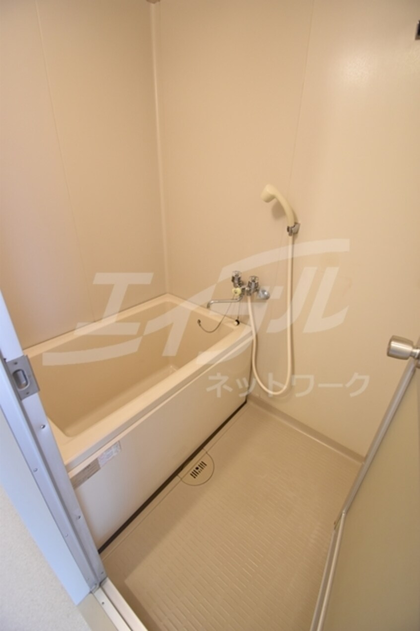  大阪メトロ長堀鶴見緑地線/鶴見緑地駅 徒歩19分 3階 築37年