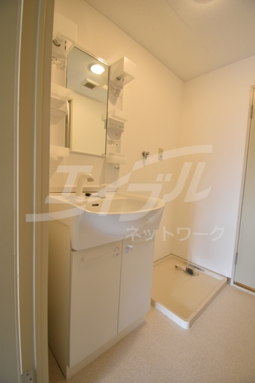  大阪メトロ長堀鶴見緑地線/鶴見緑地駅 徒歩19分 3階 築37年