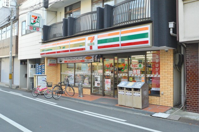 セブンイレブン大阪高殿2丁目店(コンビニ)まで678m※セブンイレブン大阪高殿2丁目店 大阪メトロ谷町線/関目高殿駅 徒歩5分 2階 築2年