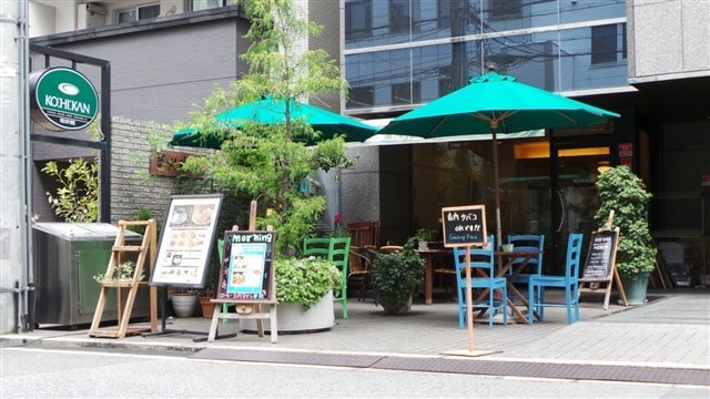 珈琲館本町店(その他飲食（ファミレスなど）)まで119m※珈琲館本町店 SERENiTE本町エコート