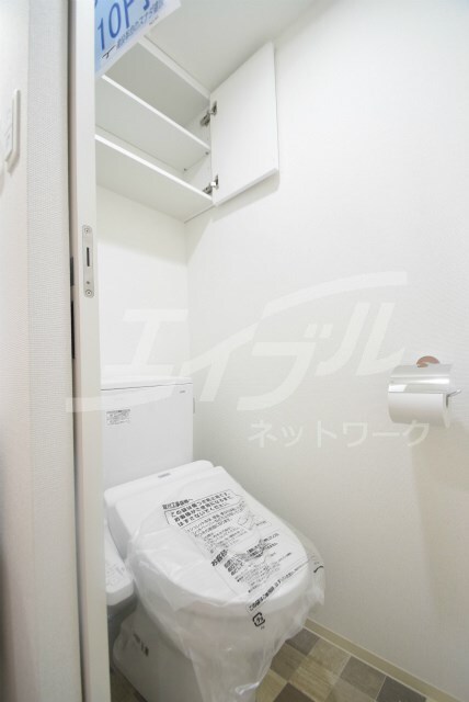  大阪メトロ谷町線/南森町駅 徒歩4分 8階 築6年