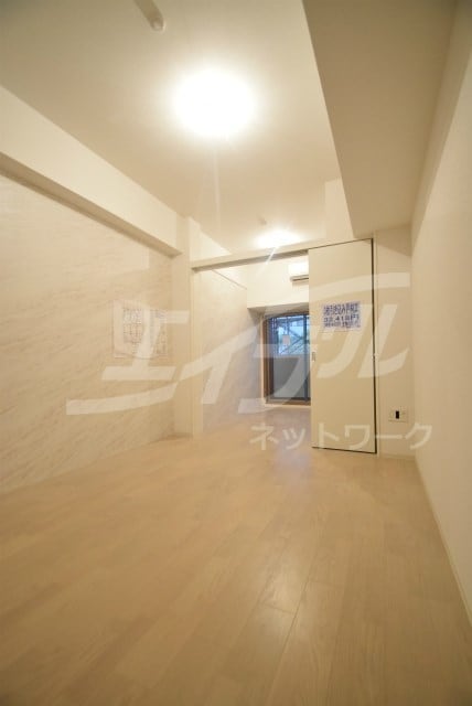  大阪メトロ谷町線/南森町駅 徒歩4分 8階 築6年