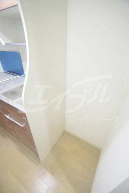  大阪メトロ谷町線/南森町駅 徒歩4分 8階 築6年