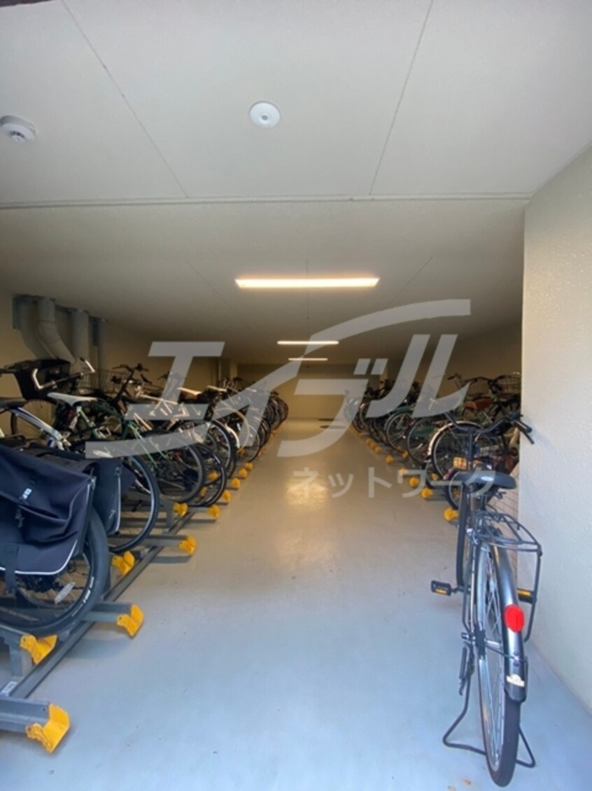  大阪メトロ御堂筋線/淀屋橋駅 徒歩5分 5階 築9年
