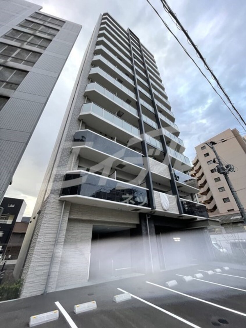  阪急神戸線/中津駅 徒歩12分 8階 築3年