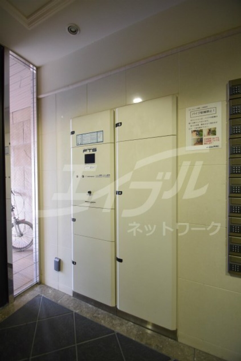  大阪メトロ四つ橋線/肥後橋駅 徒歩5分 9階 築19年