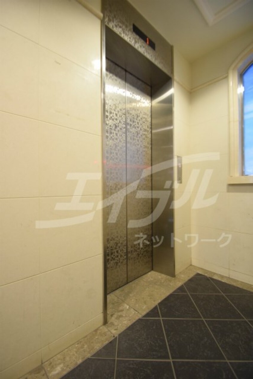  大阪メトロ四つ橋線/肥後橋駅 徒歩5分 9階 築19年
