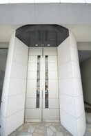  大阪メトロ千日前線/西長堀駅 徒歩5分 9階 築18年