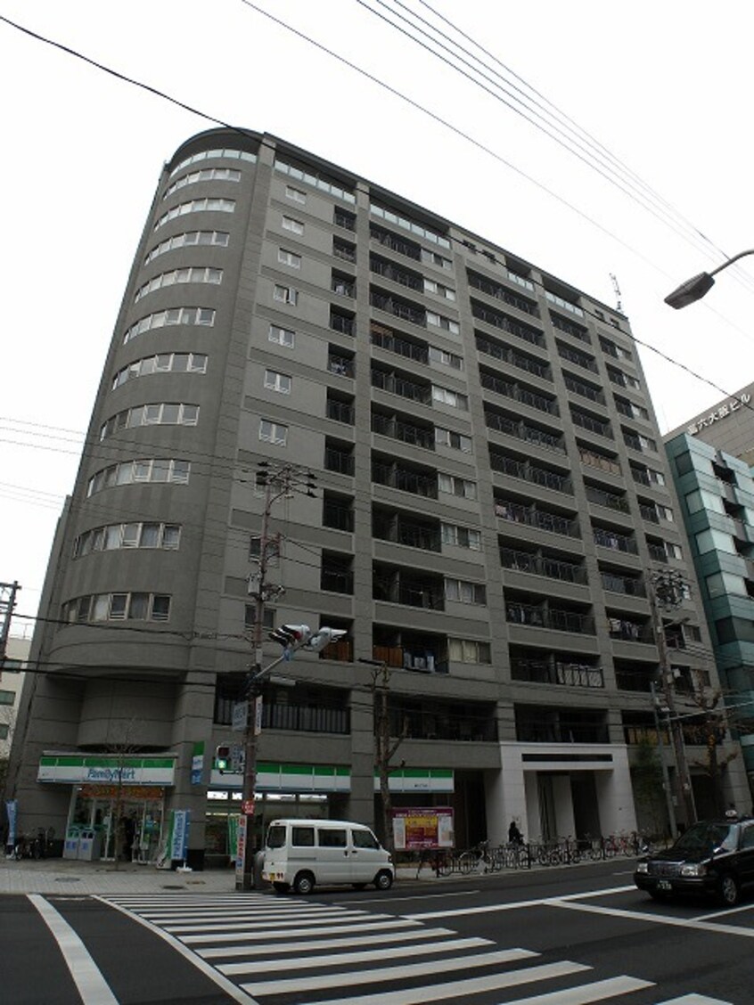  大阪メトロ千日前線/西長堀駅 徒歩5分 9階 築18年