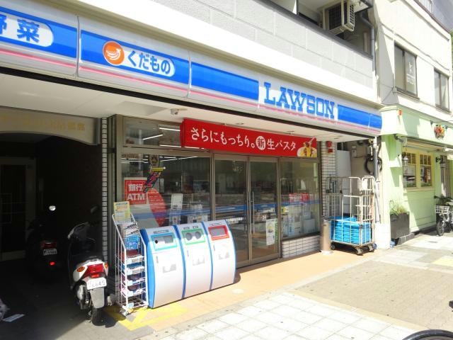 ローソン福島7丁目店(コンビニ)まで410m エステムコート梅田リトリーブ