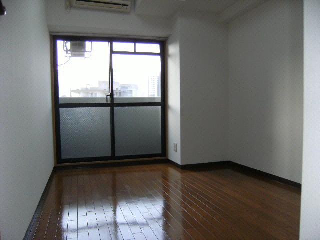  エスリード梅田西