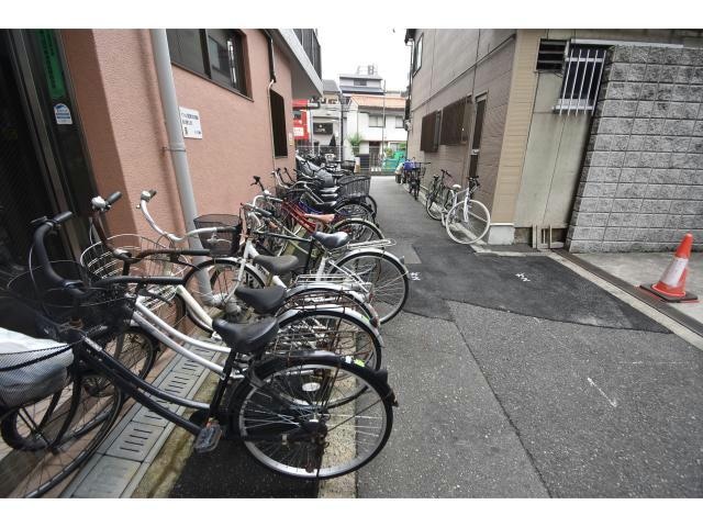  ハイネス岡崎