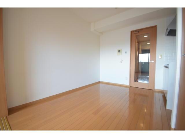  クリーデンス福島