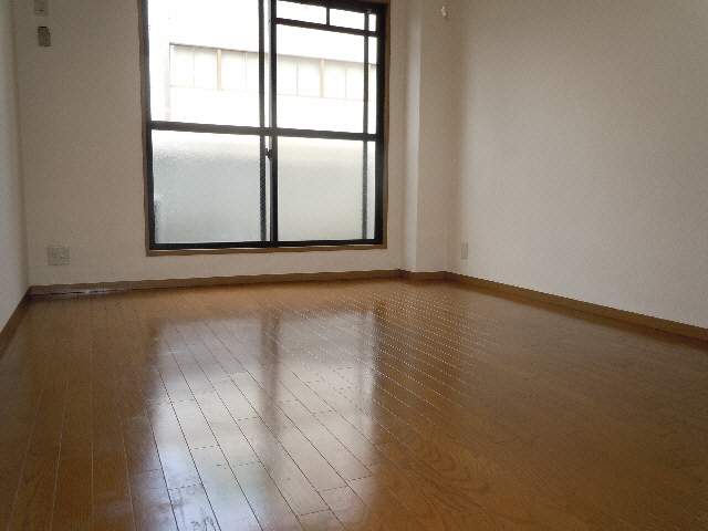  ピエ・タ・テール梅田西